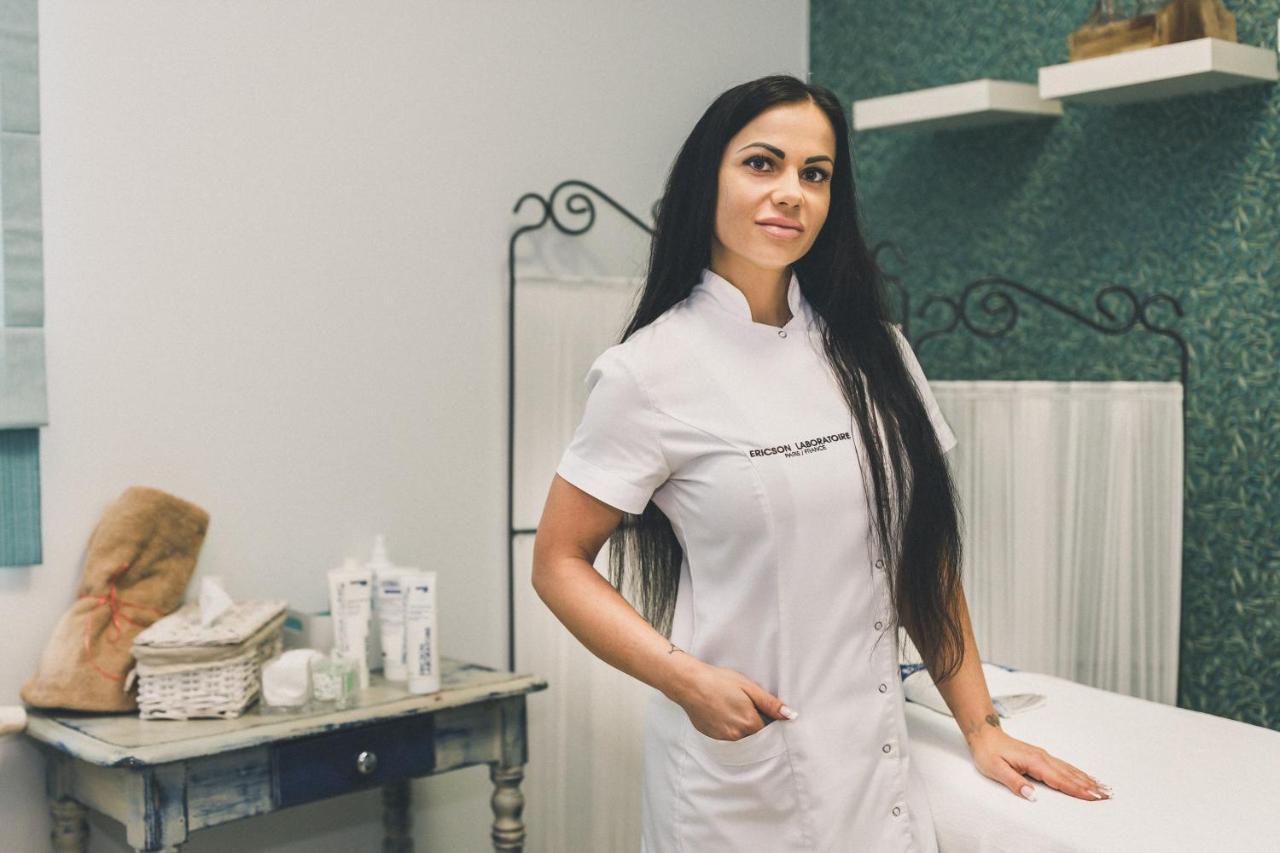 פלוק Hotel Czardasz Spa & Wellness מראה חיצוני תמונה