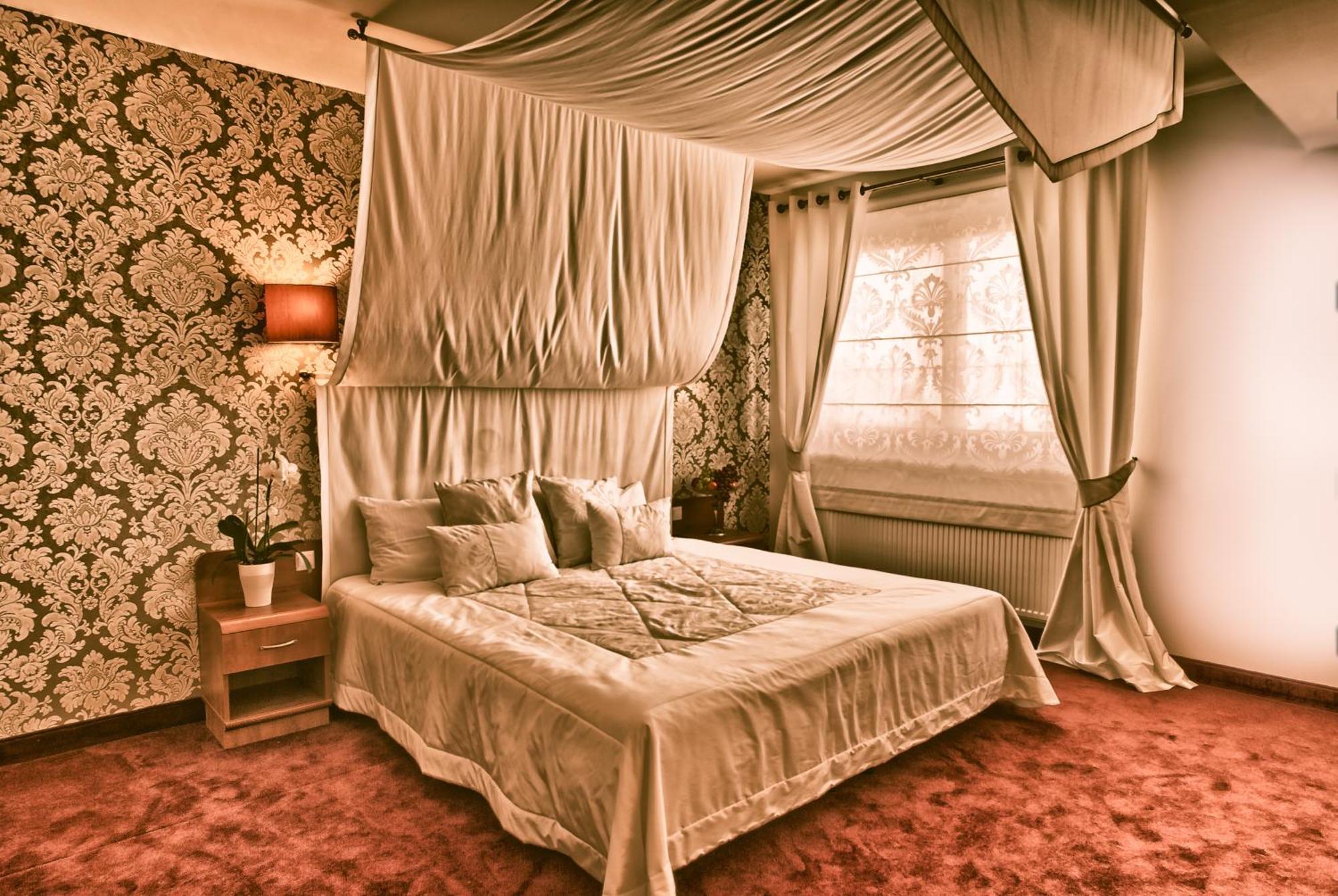 פלוק Hotel Czardasz Spa & Wellness חדר תמונה