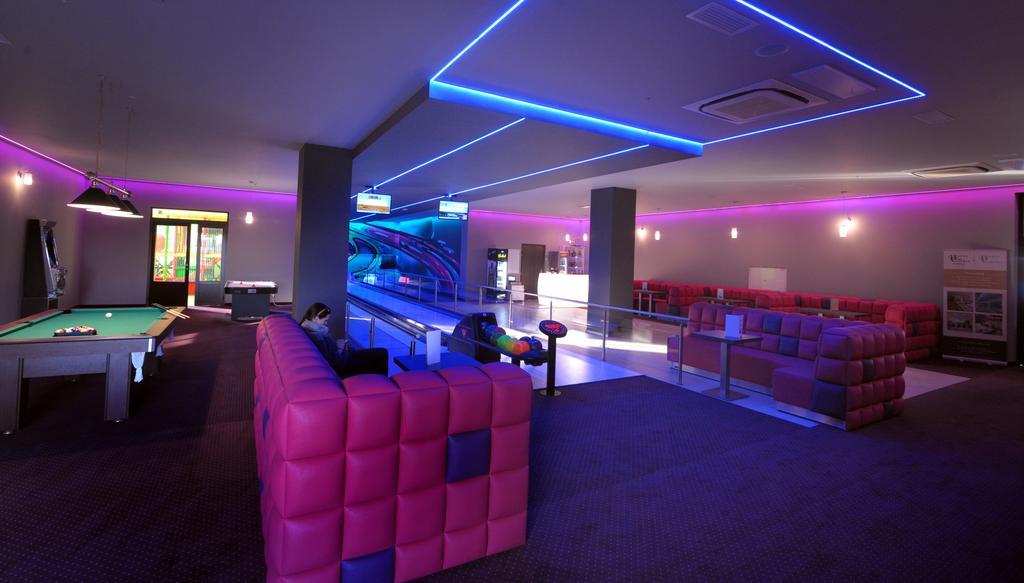 פלוק Hotel Czardasz Spa & Wellness מראה חיצוני תמונה