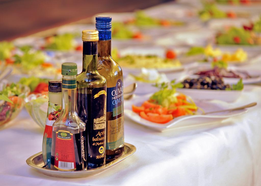 פלוק Hotel Czardasz Spa & Wellness מראה חיצוני תמונה