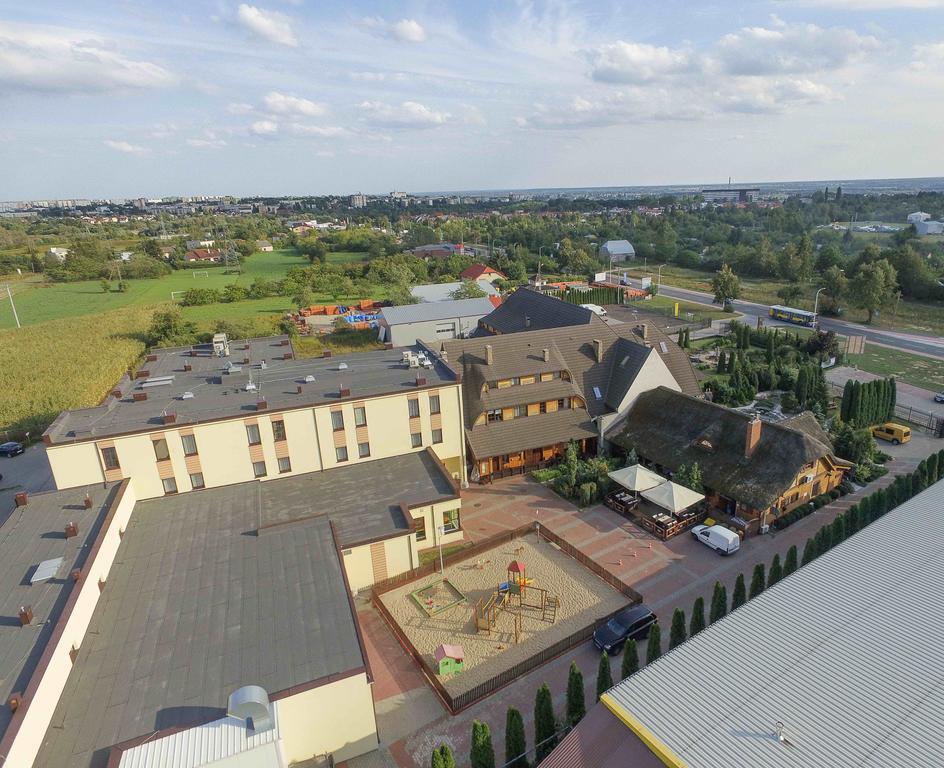 פלוק Hotel Czardasz Spa & Wellness מראה חיצוני תמונה