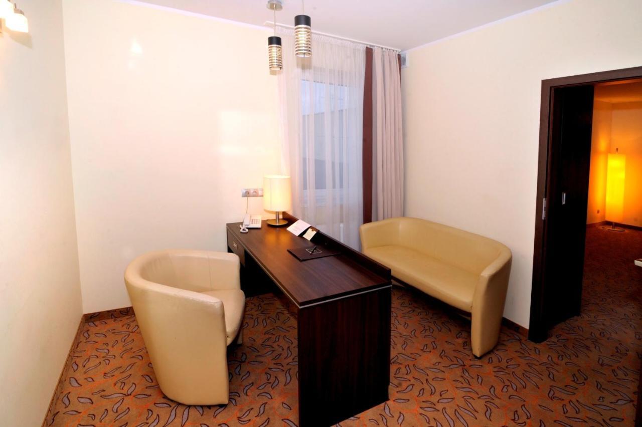 פלוק Hotel Czardasz Spa & Wellness חדר תמונה